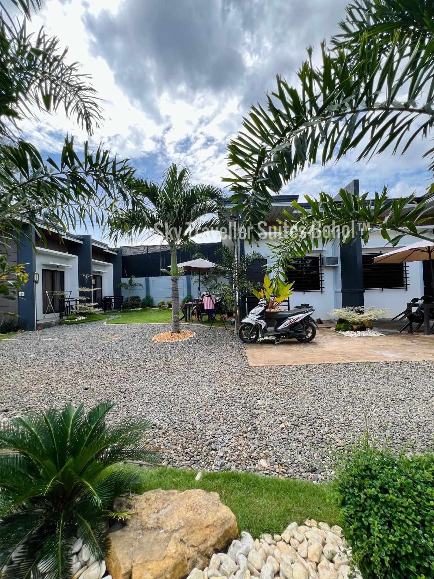 Sky Traveller Suites Panglao Exteriér fotografie